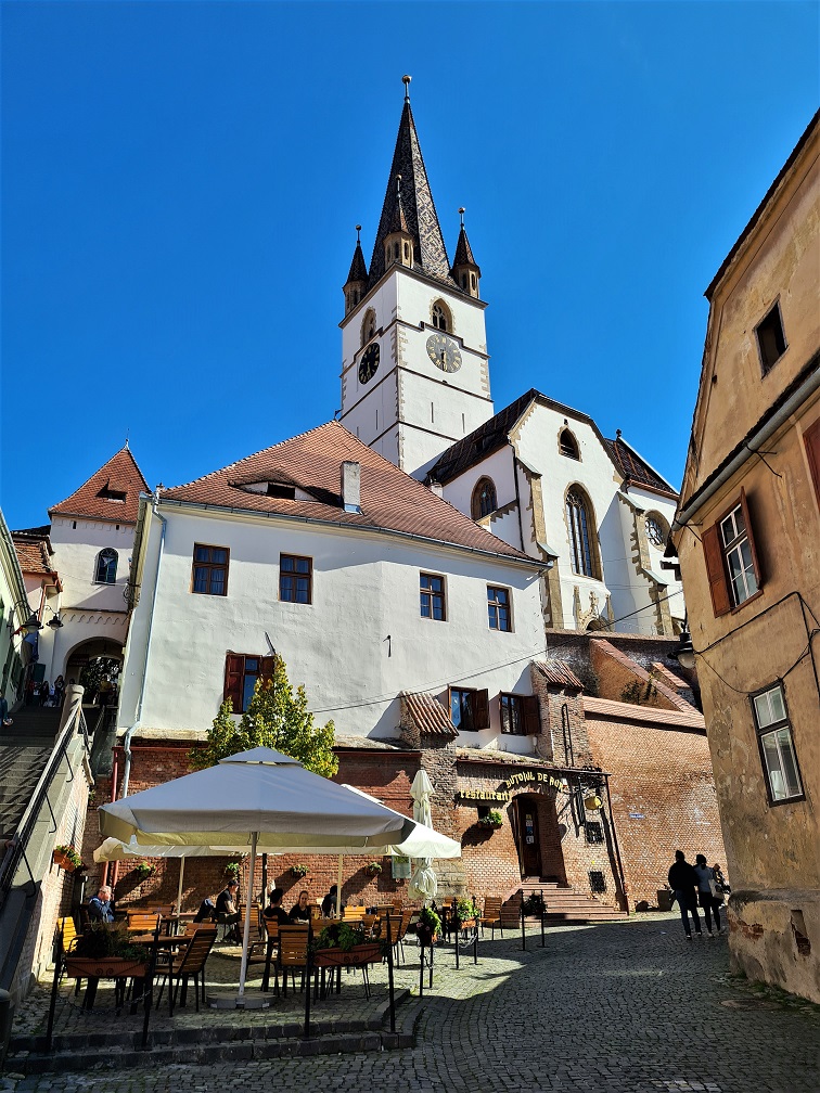 Pogled na Luteransku katedralu iz Donjeg grada